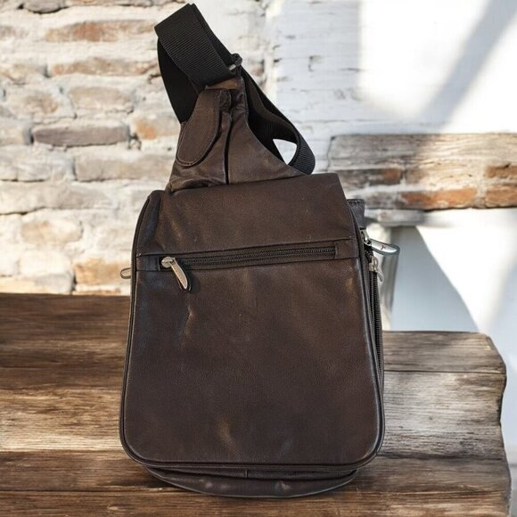 Travelon Crossbody Messenger-style Shoulder Bag - Perfect for Travelers - Picture 1 of 13